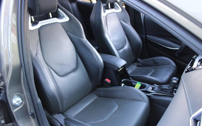 Toyota Corolla cena 112900 przebieg: 113819, rok produkcji 2021 z Biała małe 781